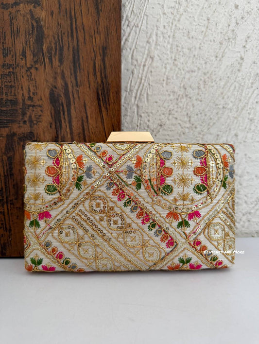 BloomingDale Clutch Multicolored (Pattern 6)