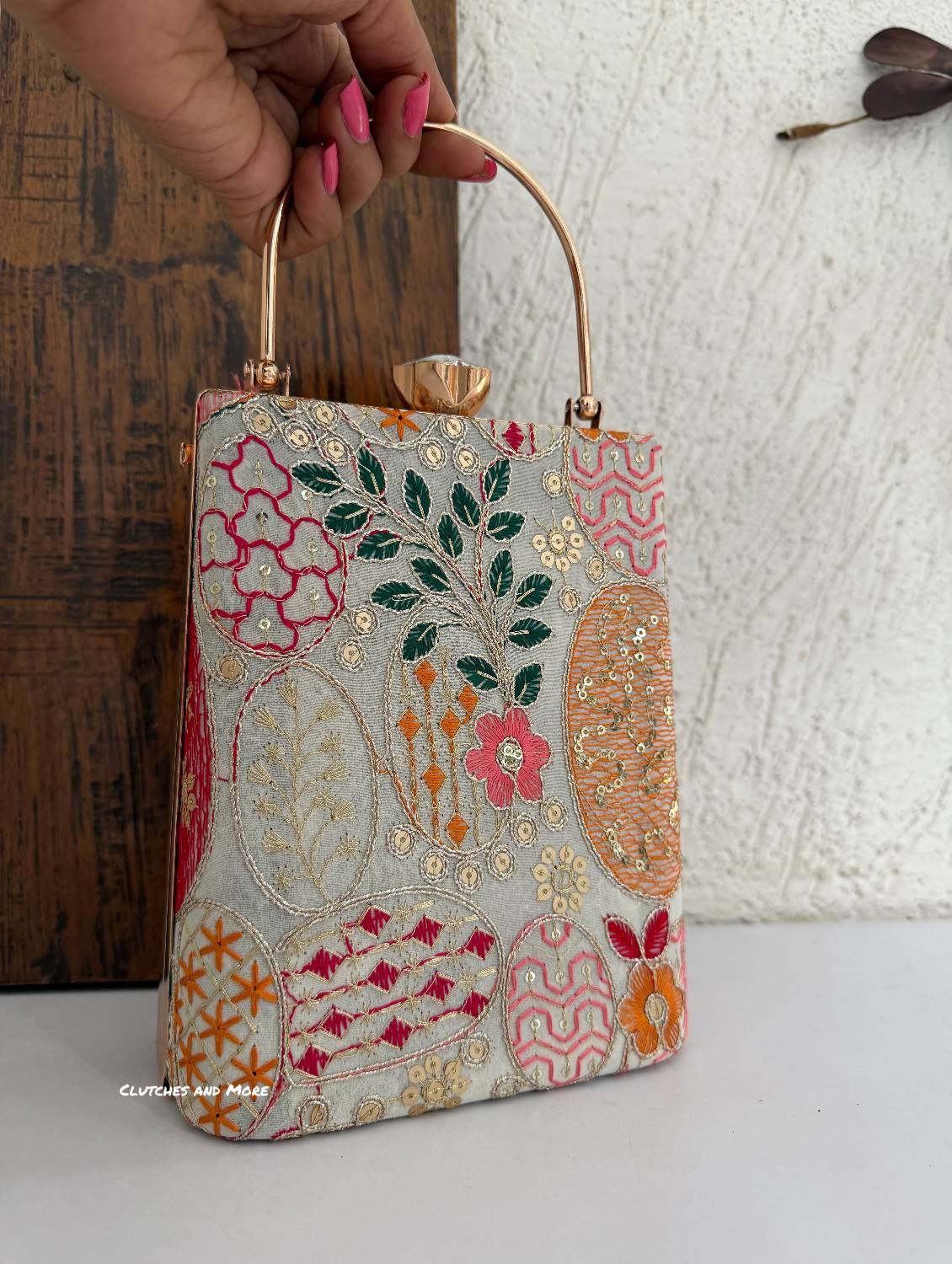 Ibadat Lakhnawi Chikankari Bag Light Whitish Green
