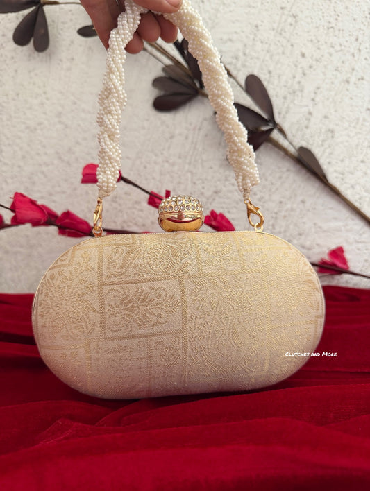 Adaa Banarsi Clutch Light Gold/ Beige