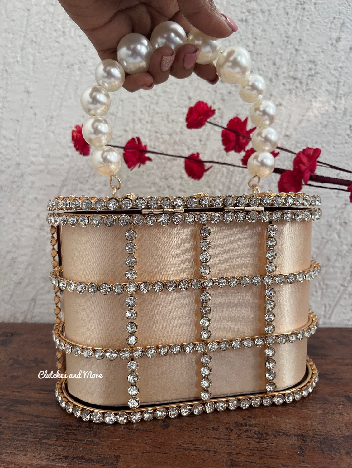 Cage Bucket Bag Gold