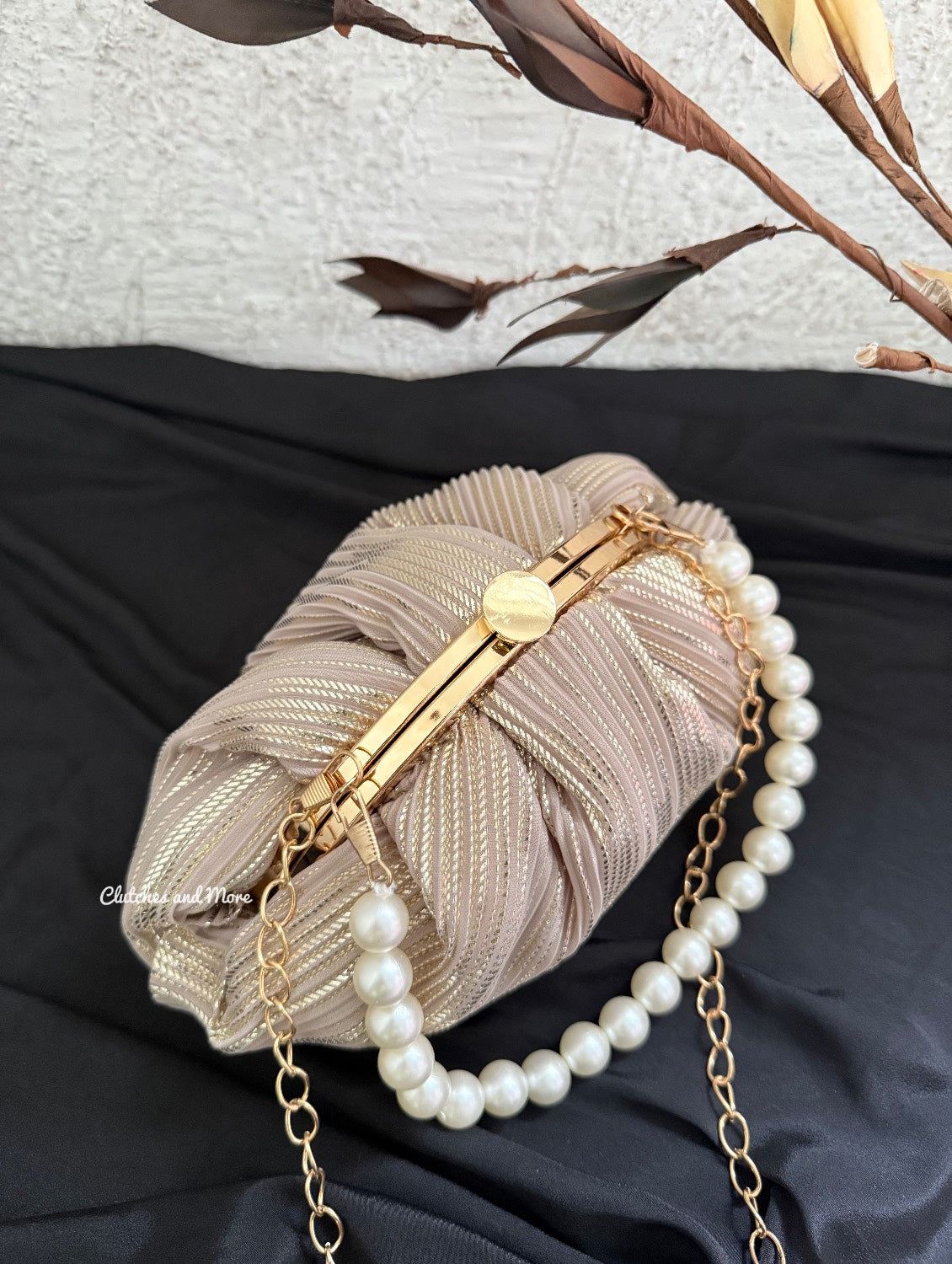 Crush Batua bag Gold