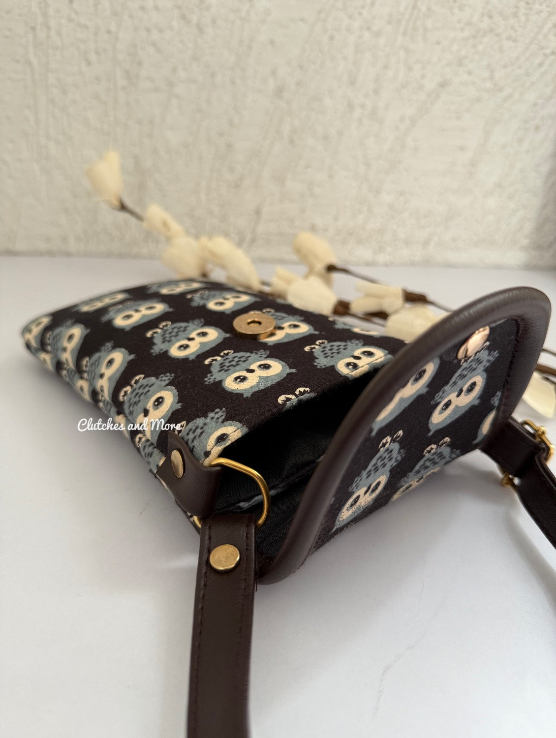 Nia Mobile sling Pouches
