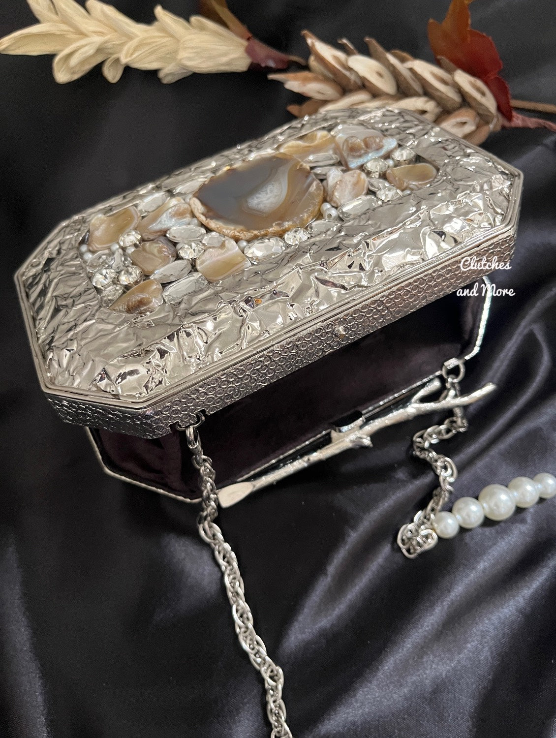 Mother of pearl luxury clutch Silver