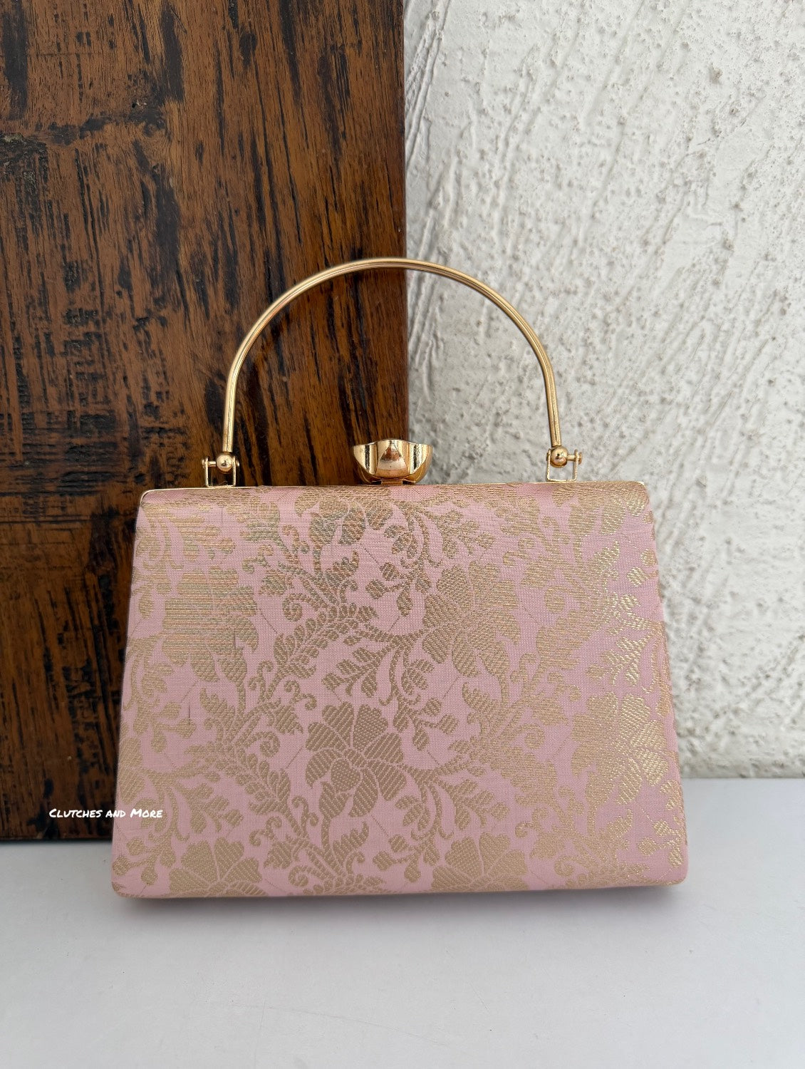 Hoor Banarsi Clutch Light Pink
