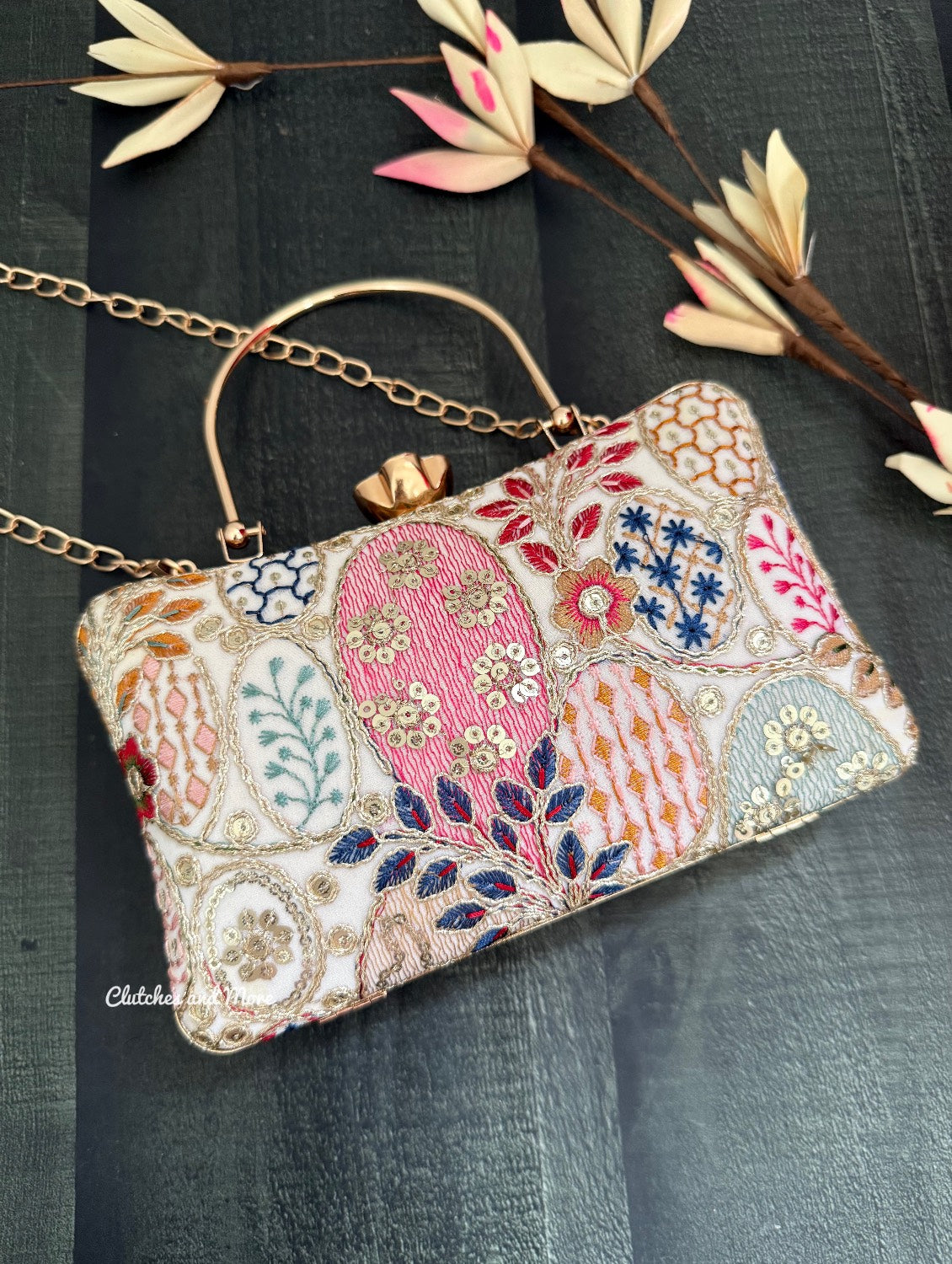 Lakhnawi Chikankari Bag White