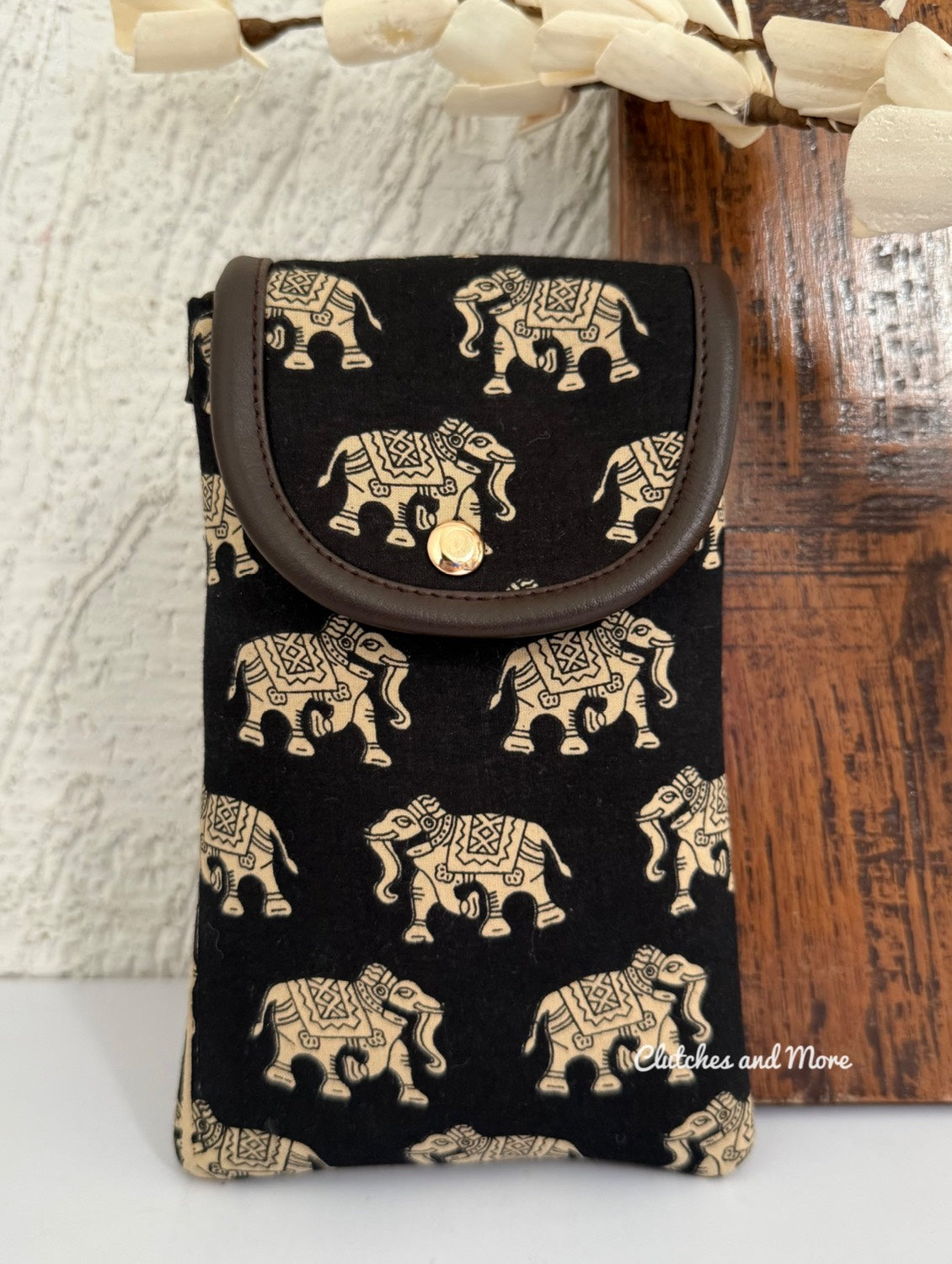 Nia Mobile sling Pouches