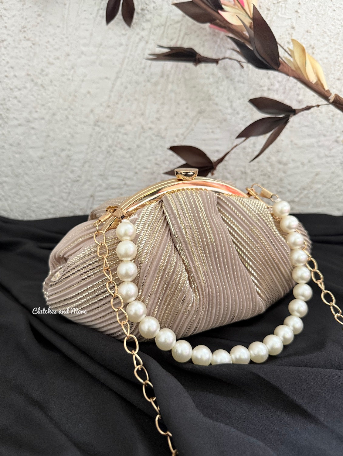Crush Batua bag Gold