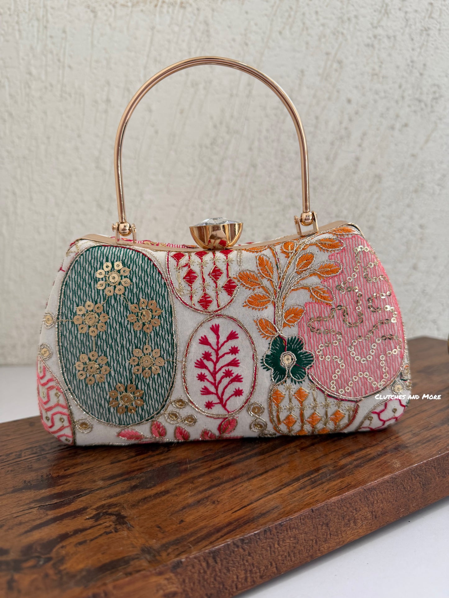 Lakhnawi Chikankari Box Clutch White