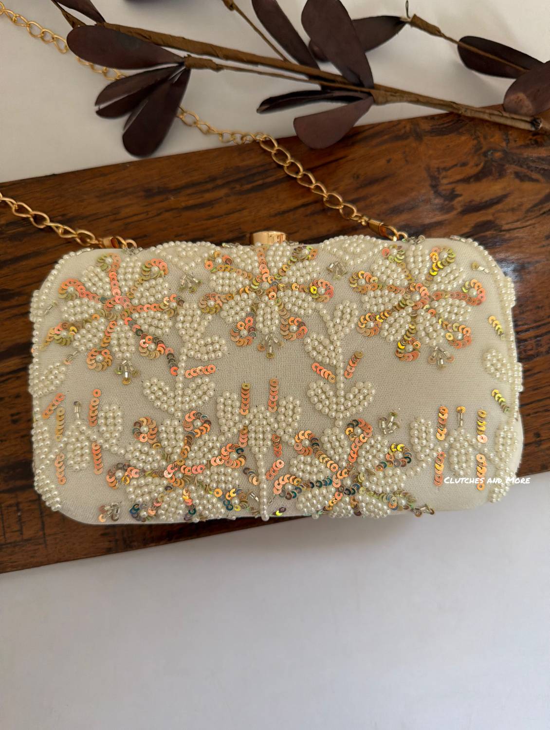 Alya White Pearl Clutch